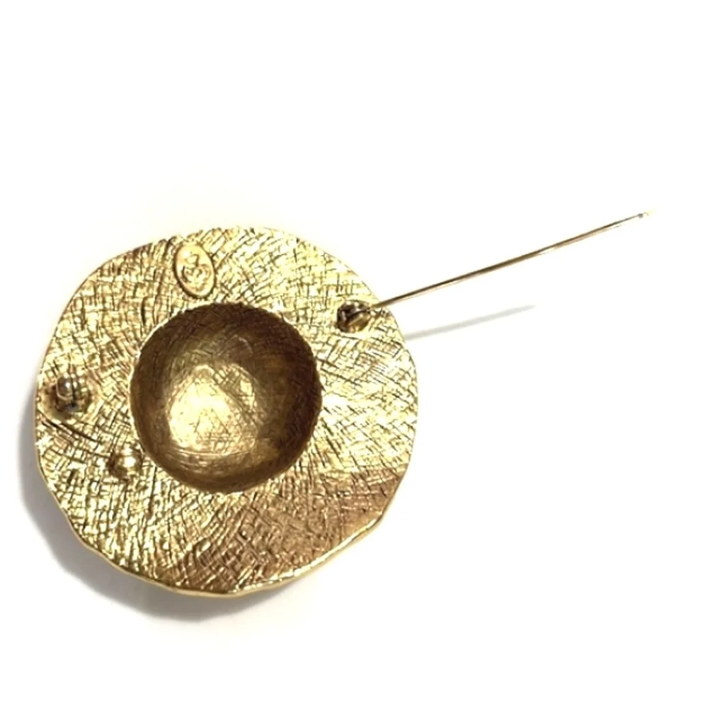PREMIUM DESIGNS GOLD-TONE AND SILVER-TONE BOW AND HAT 2